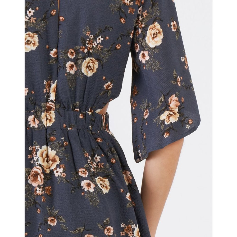 Blue Floral V Neck Kimono Sleeves Fit Flare Dress - Picture 3 of 8